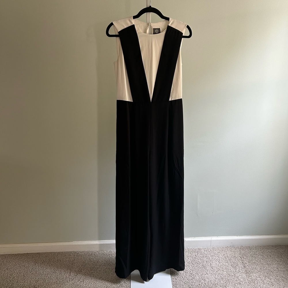 Vince Camuto Black & Cream Sophsticated Jumpsuit